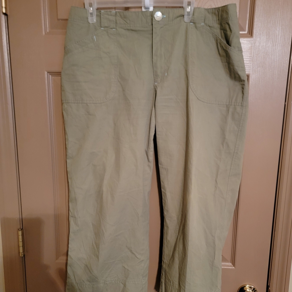 Womens Capri Olive Green Capris